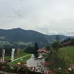 Und Alpen - Buerglhoeh 3*