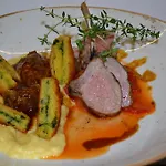 Und Alpen - Buerglhoeh Hotel Bischofshofen