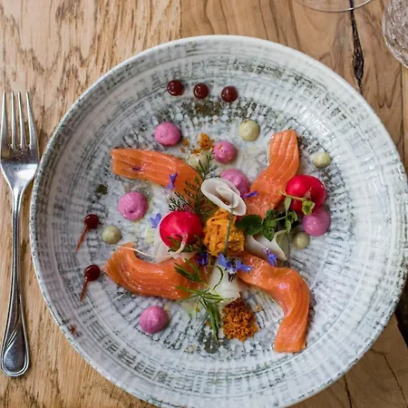 Und Alpen - Buerglhoeh Hotel Bischofshofen