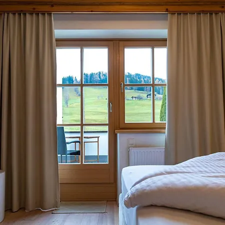 Hotel Und Alpen - Buerglhoeh 3*