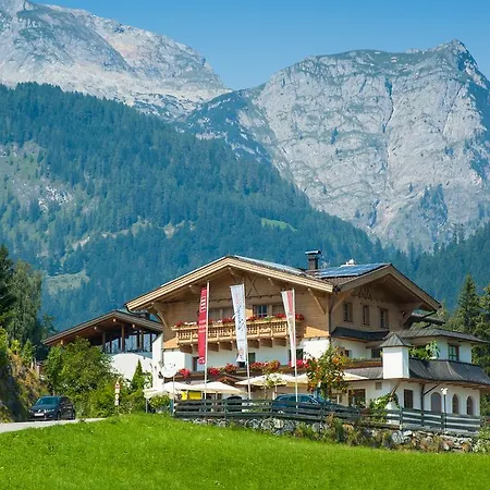 Und Alpen Mit Sauna - Buerglhoeh Hotel 3*