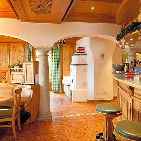 Und Alpen - Buerglhoeh Hotel Bischofshofen