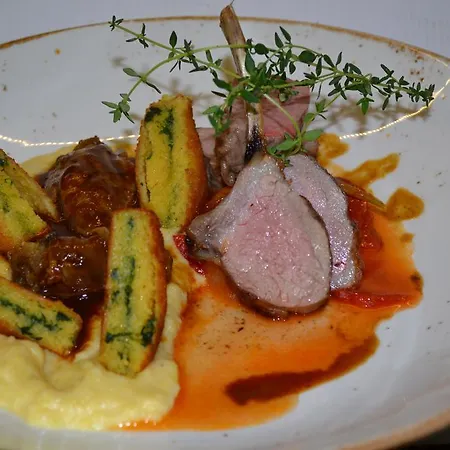 Und Alpen - Buerglhoeh Hotel Bischofshofen