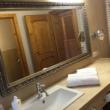 Und Alpen - Buerglhoeh Hotel Bischofshofen